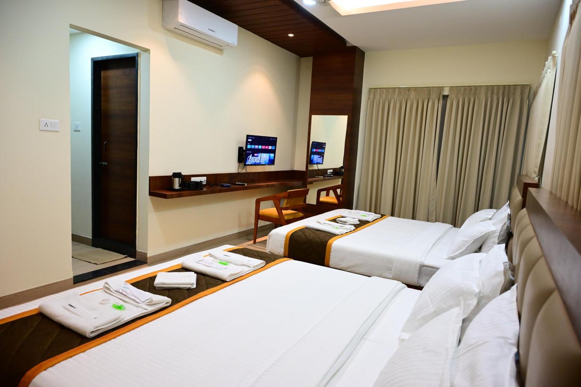 Unnati Stay Inn Vijayapura Bijāpur Buitenkant foto