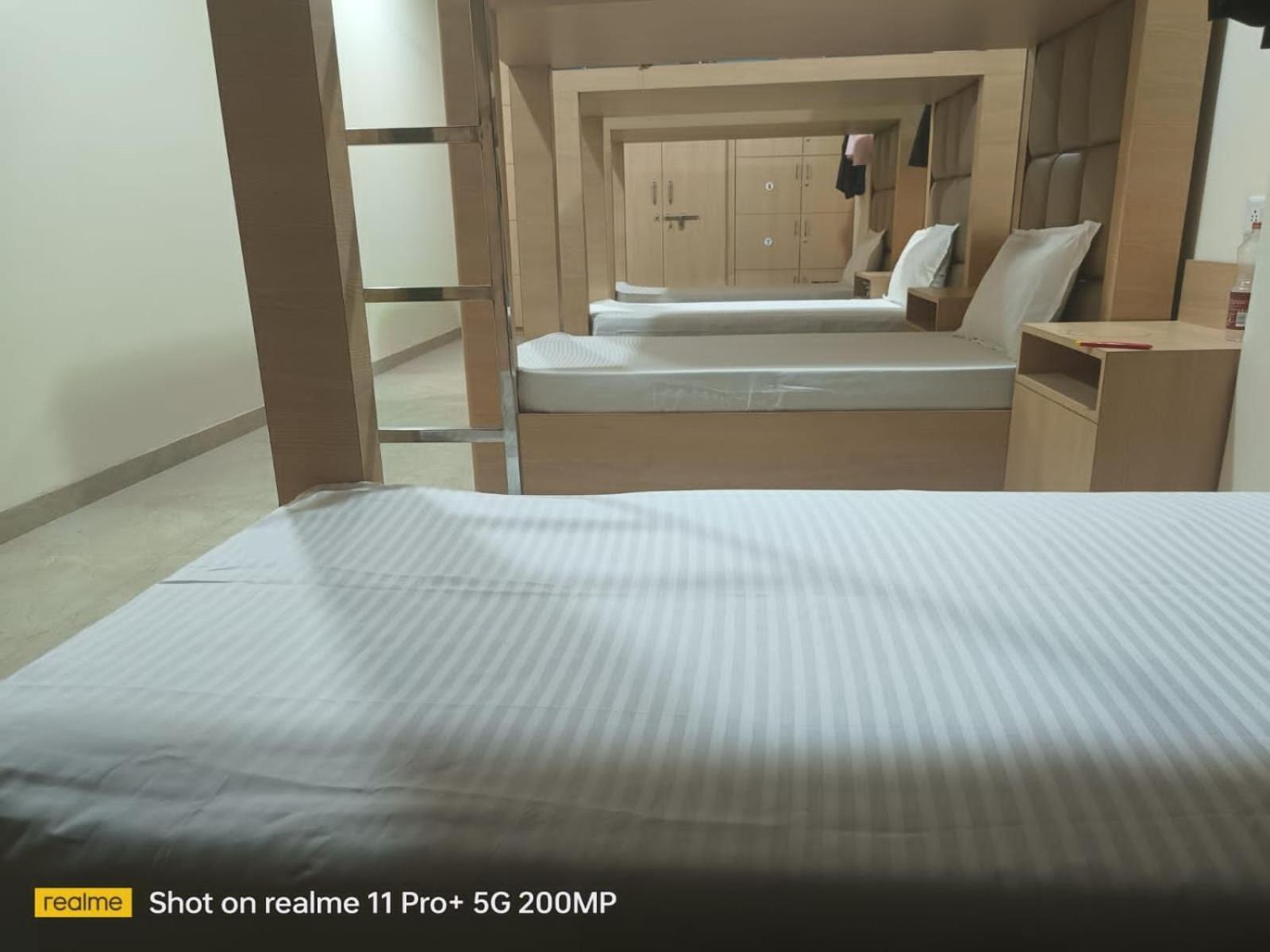 Unnati Stay Inn Vijayapura Bijāpur Buitenkant foto