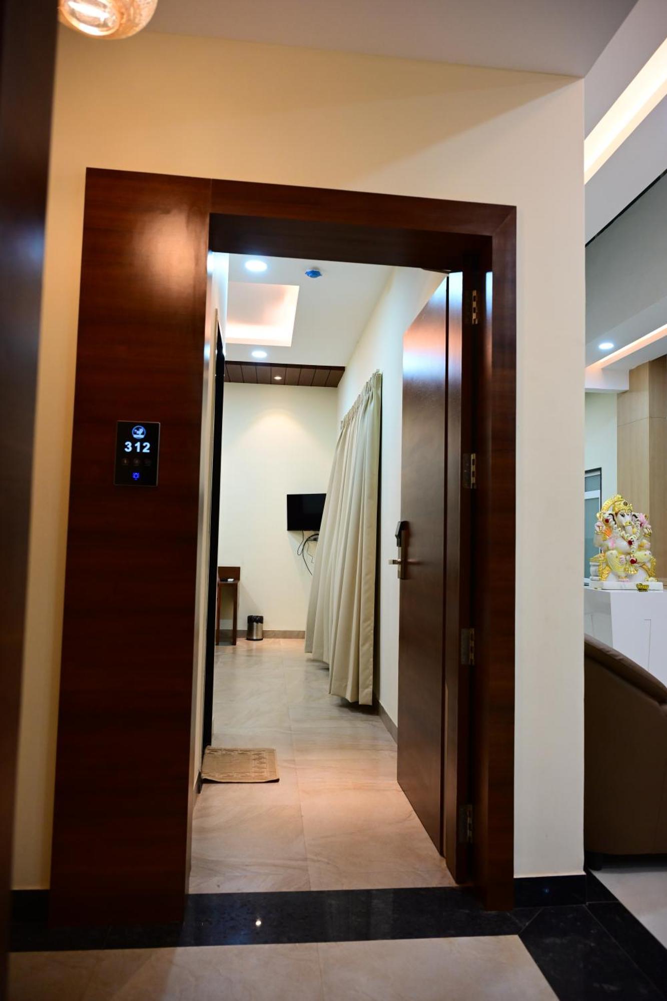 Unnati Stay Inn Vijayapura Bijāpur Buitenkant foto
