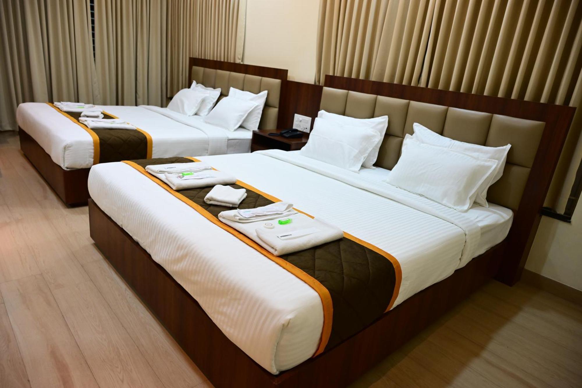 Unnati Stay Inn Vijayapura Bijāpur Buitenkant foto