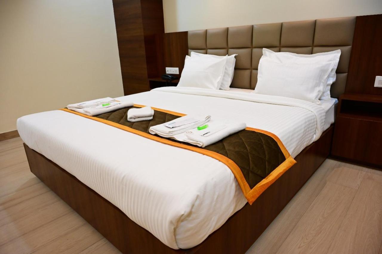 Unnati Stay Inn Vijayapura Bijāpur Buitenkant foto
