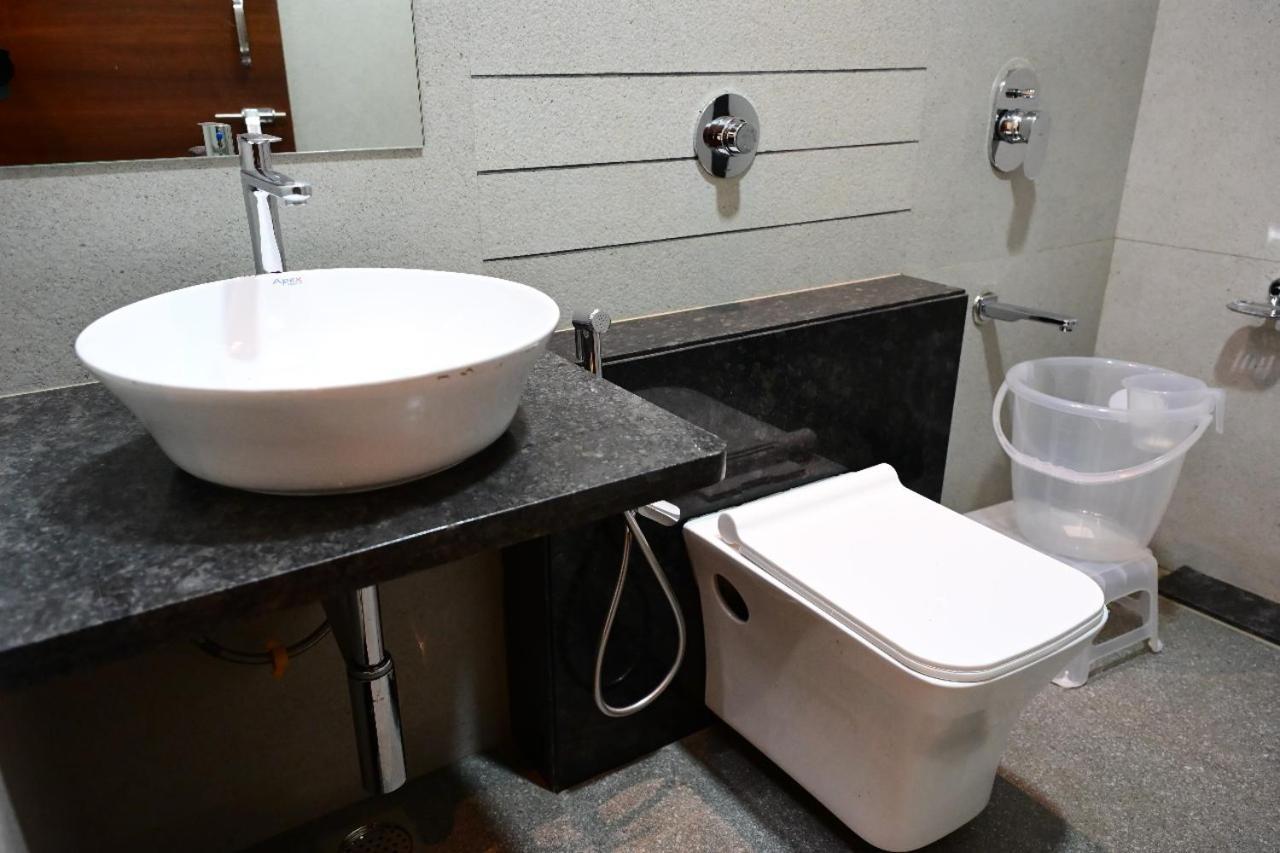 Unnati Stay Inn Vijayapura Bijāpur Buitenkant foto