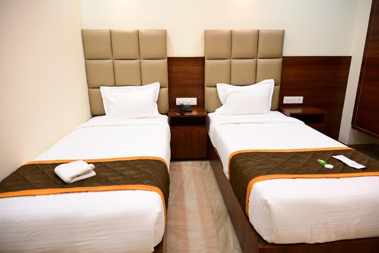 Unnati Stay Inn Vijayapura Bijāpur Buitenkant foto