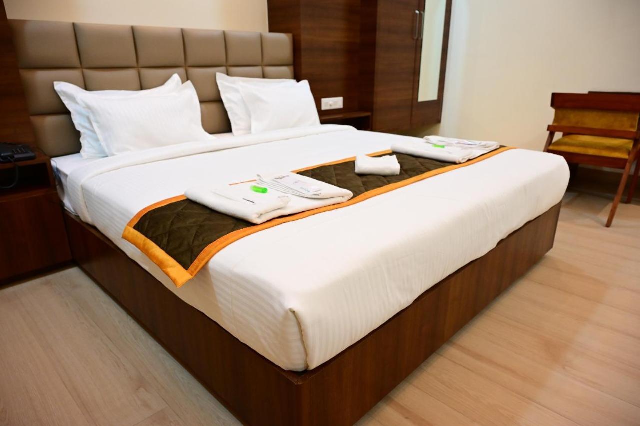 Unnati Stay Inn Vijayapura Bijāpur Buitenkant foto