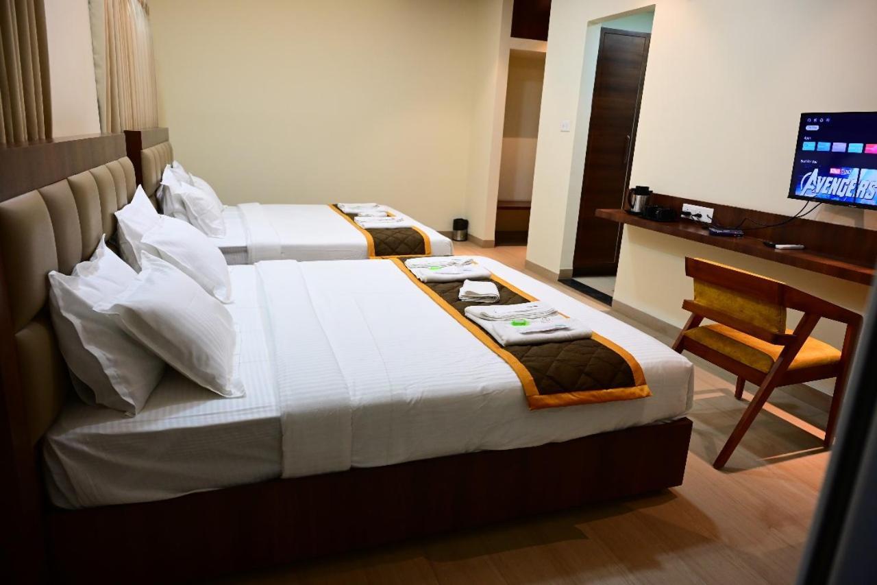 Unnati Stay Inn Vijayapura Bijāpur Buitenkant foto